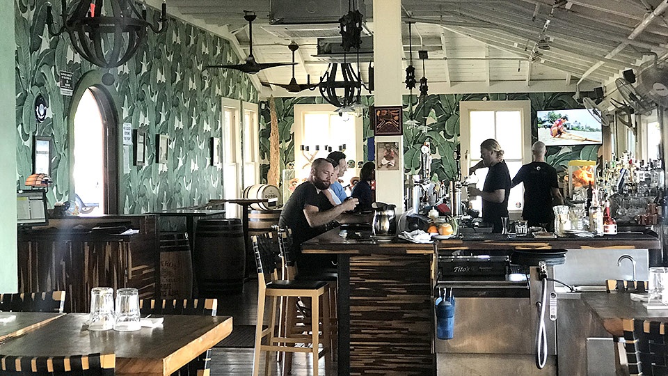 Maui's Best Bars for Watching NFL Football in 2023 - Maui Happy Hours