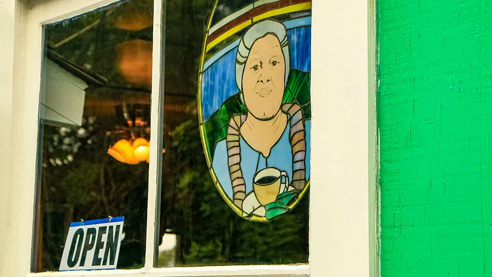 Best Maui Breakfast Spots Grandma's Coffee House