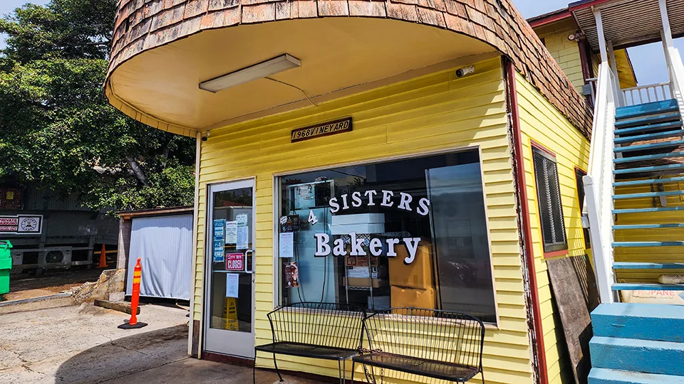Best Malasadas on Maui Four Sisters Bakery