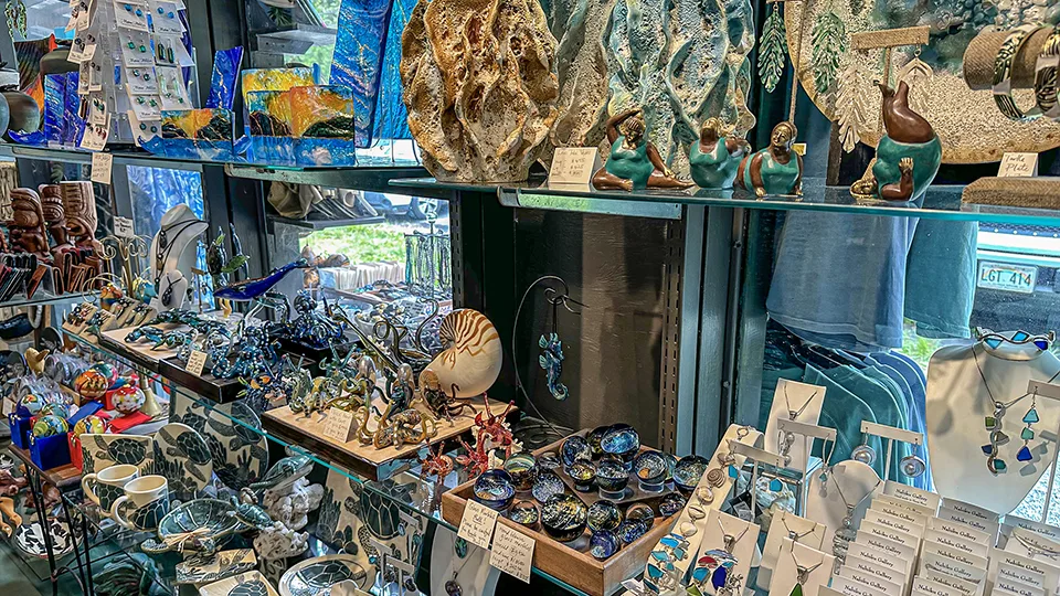 Best Places to Get Souvenirs on Maui Nahiku Marketplace