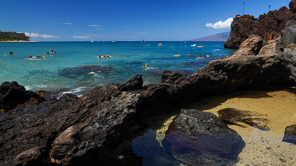 Best Places to Surf on Maui Pohaku Beach