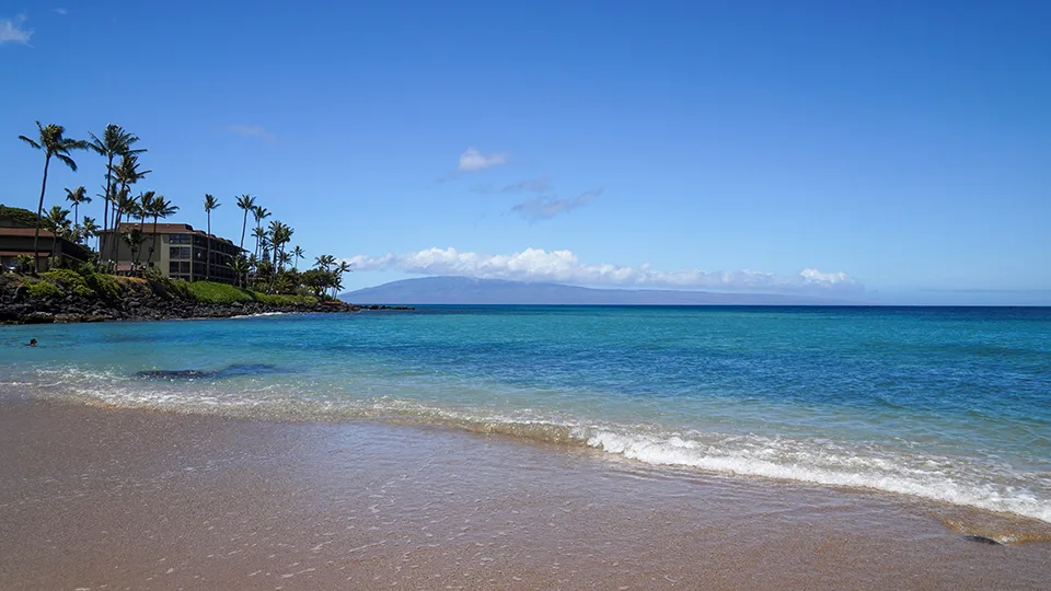 Best Places to Surf on Maui Pohaku Beach