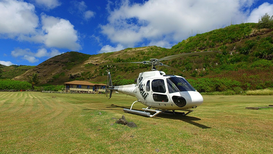 Air Maui helicopter on ground