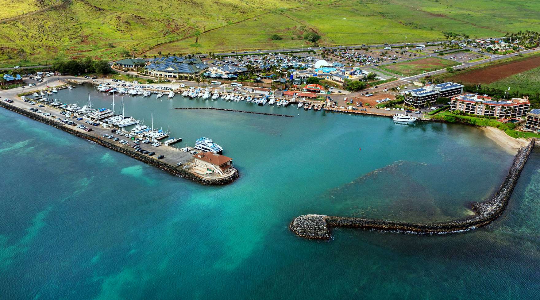 Maalaea Harbor Maps and Directions | Pride of Maui