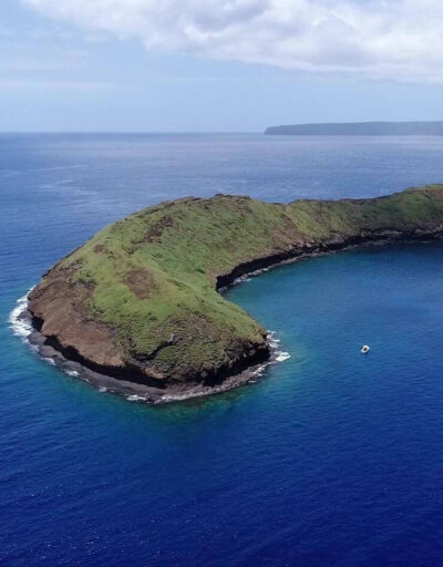 Molokini Crater